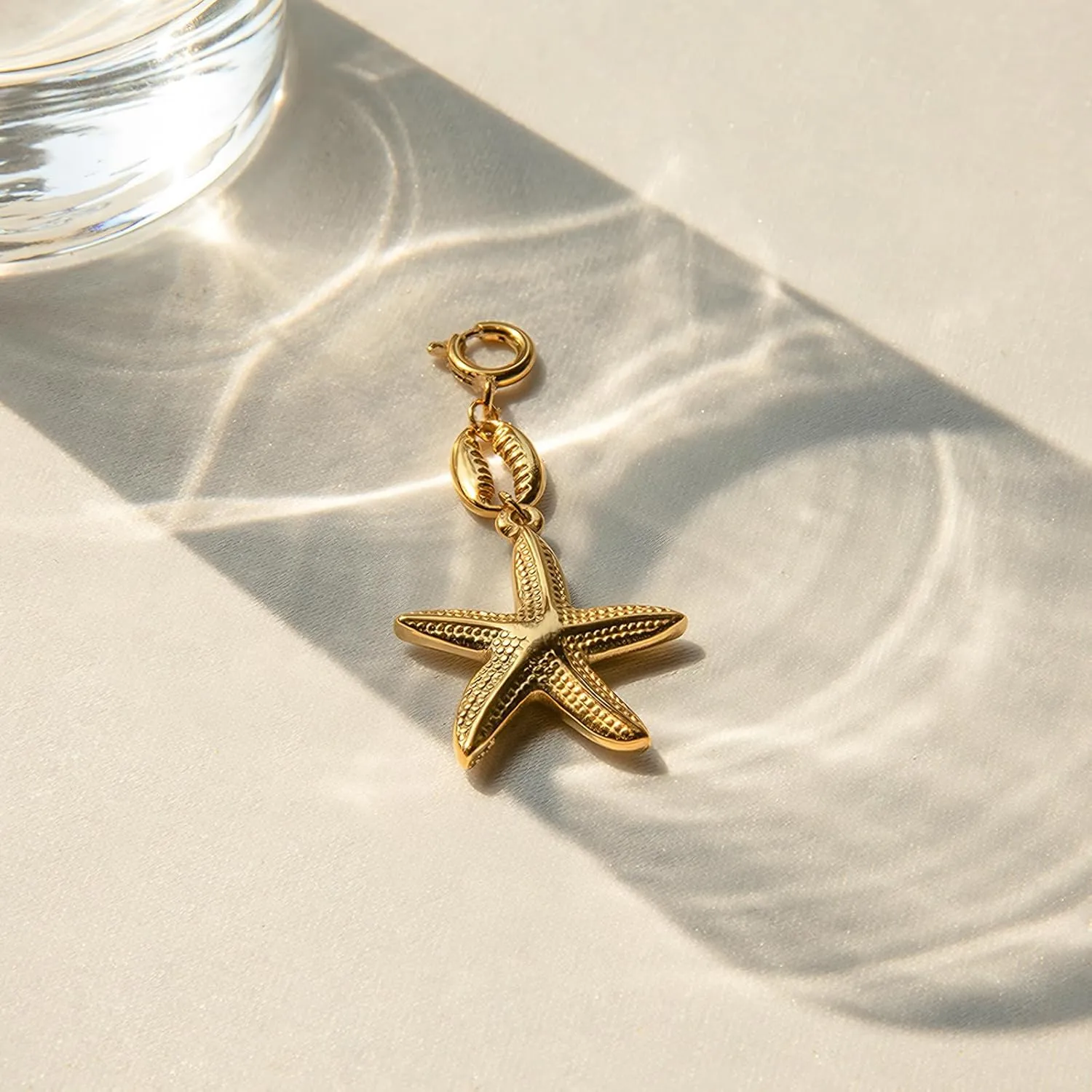 FAMARINE Shell Beach Keychain for Women Starfish Seahorse Sun Rainbow Keychain