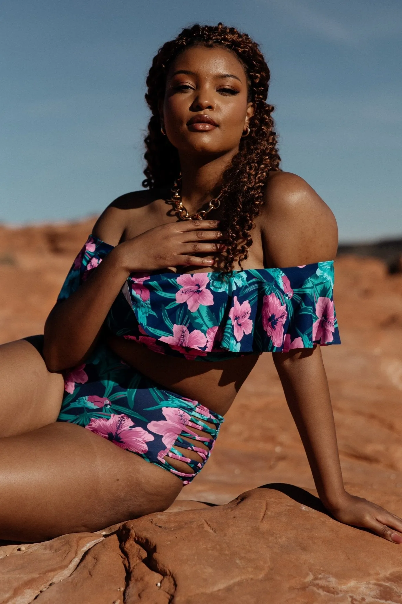 Keke Off Shoulder Bikini Top | Navy Tropical Floral